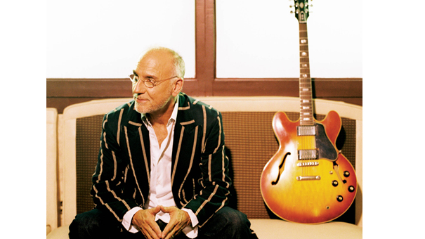 Larry Carlton