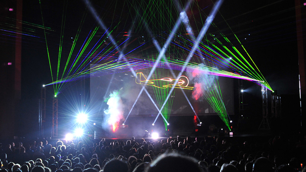 pink floyd laser spectacular in hartford ct 3 11 2016 norfolk light show